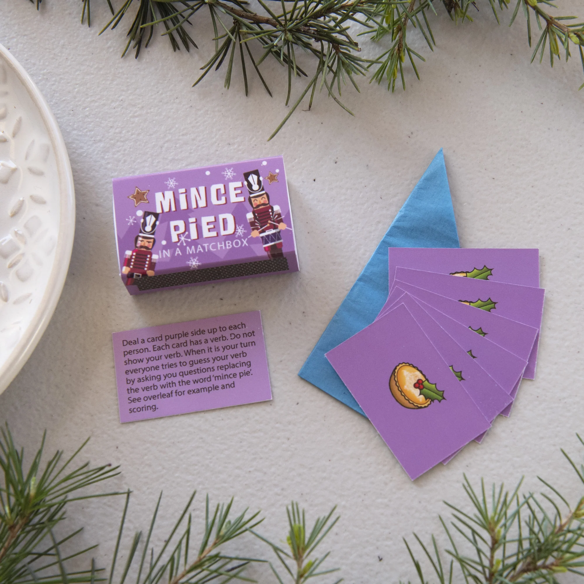 Card Games Six Alternative Christmas Crackers - Image 9