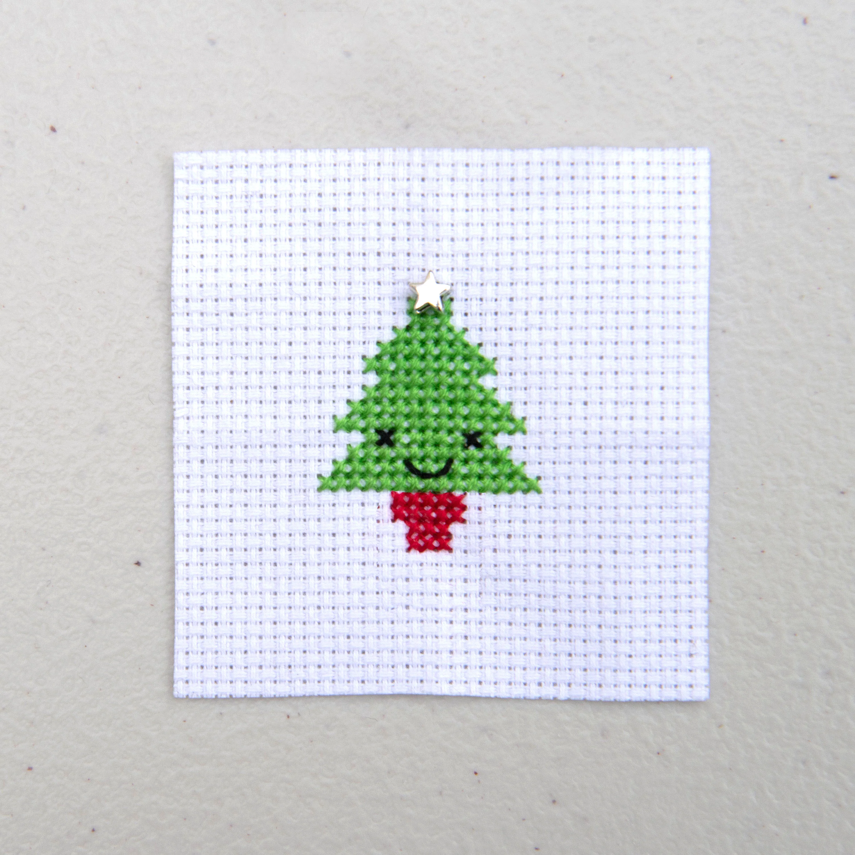 Kawaii Christmas Tree Mini Cross Stitch Kit - Image 4