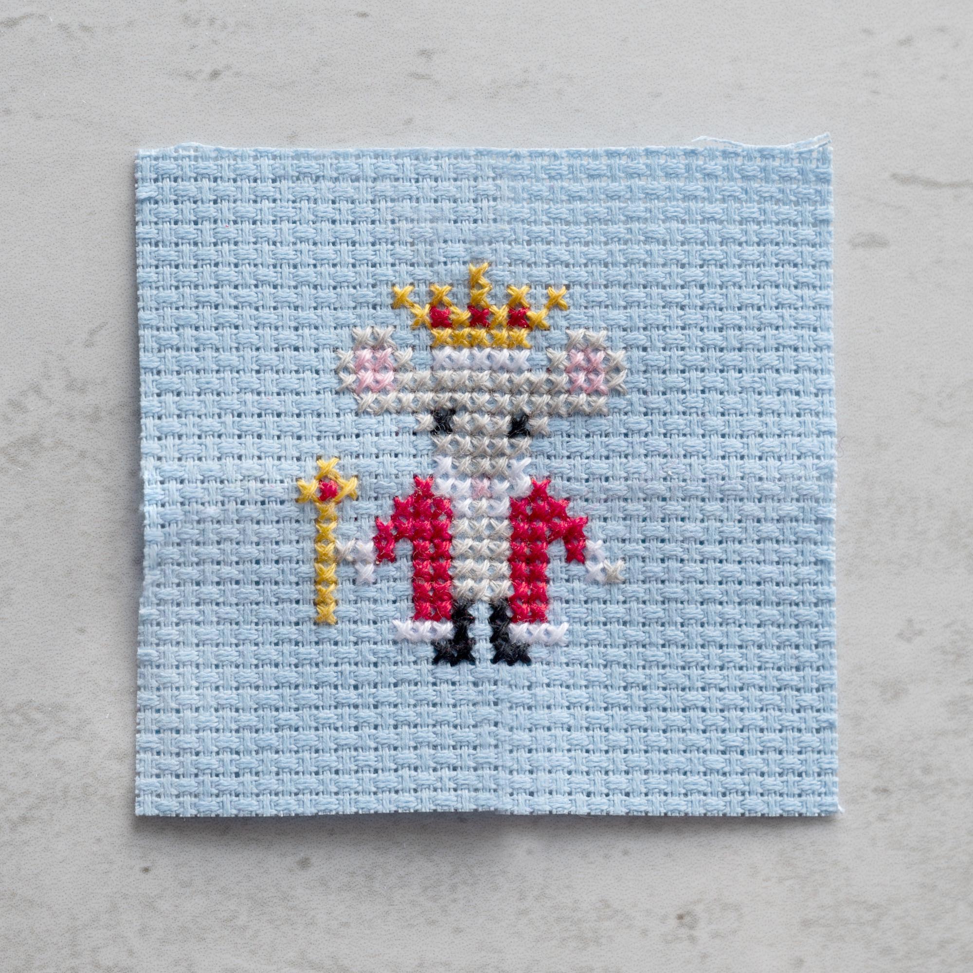 Kawaii Cross Stitch Mouse King - Image 4