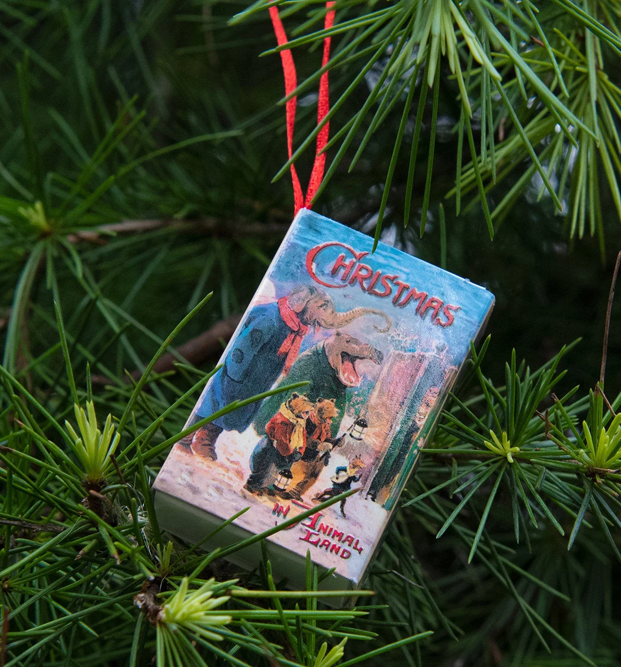 Tree Decoration 'Christmas In Animal Land' Victorian Poem - Image 2